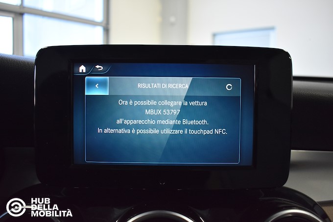 MERCEDES-BENZ GLC 300 e 4Matic EQ-Power Business Extra